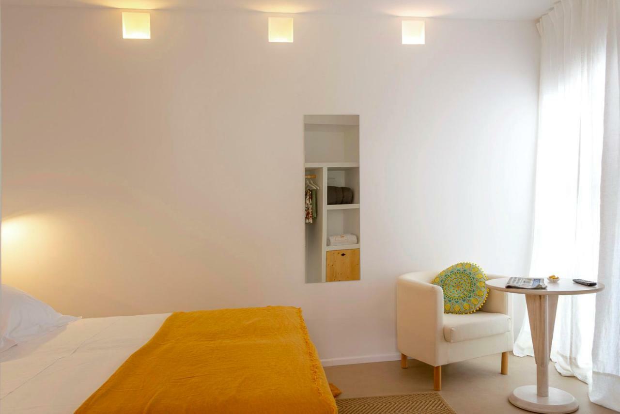 Noualt Hotel Ferreries Buitenkant foto